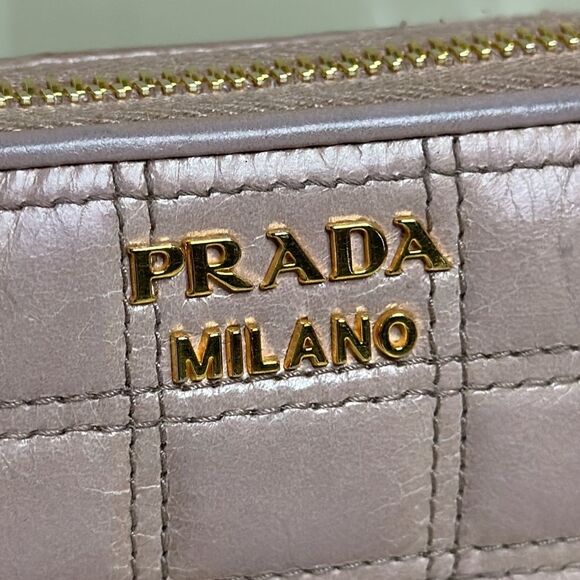 💯Authentic Prada Quilted Zipped Long Wallet 🍀 - Picture 3 of 14